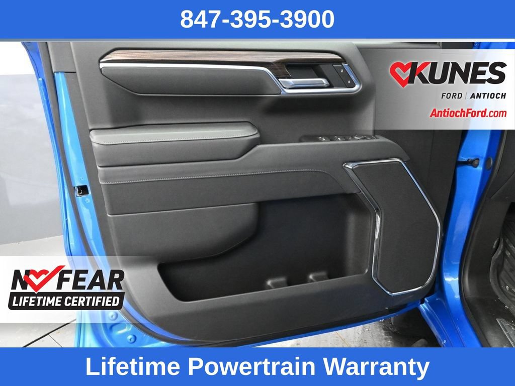 Used 2025 Chevrolet Silverado 1500 LT Trail Boss w/ LPO, Dark Essentials Package AWD/4WD image 14