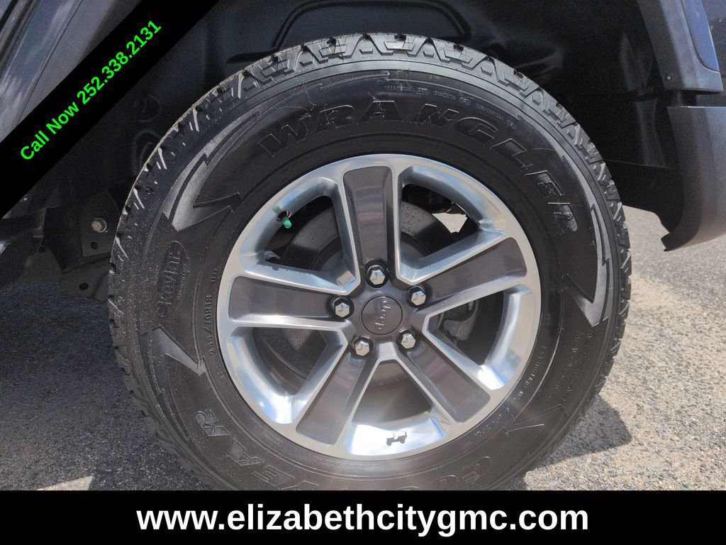 Used 2020 Jeep Wrangler Unlimited Sahara AWD/4WD image 22