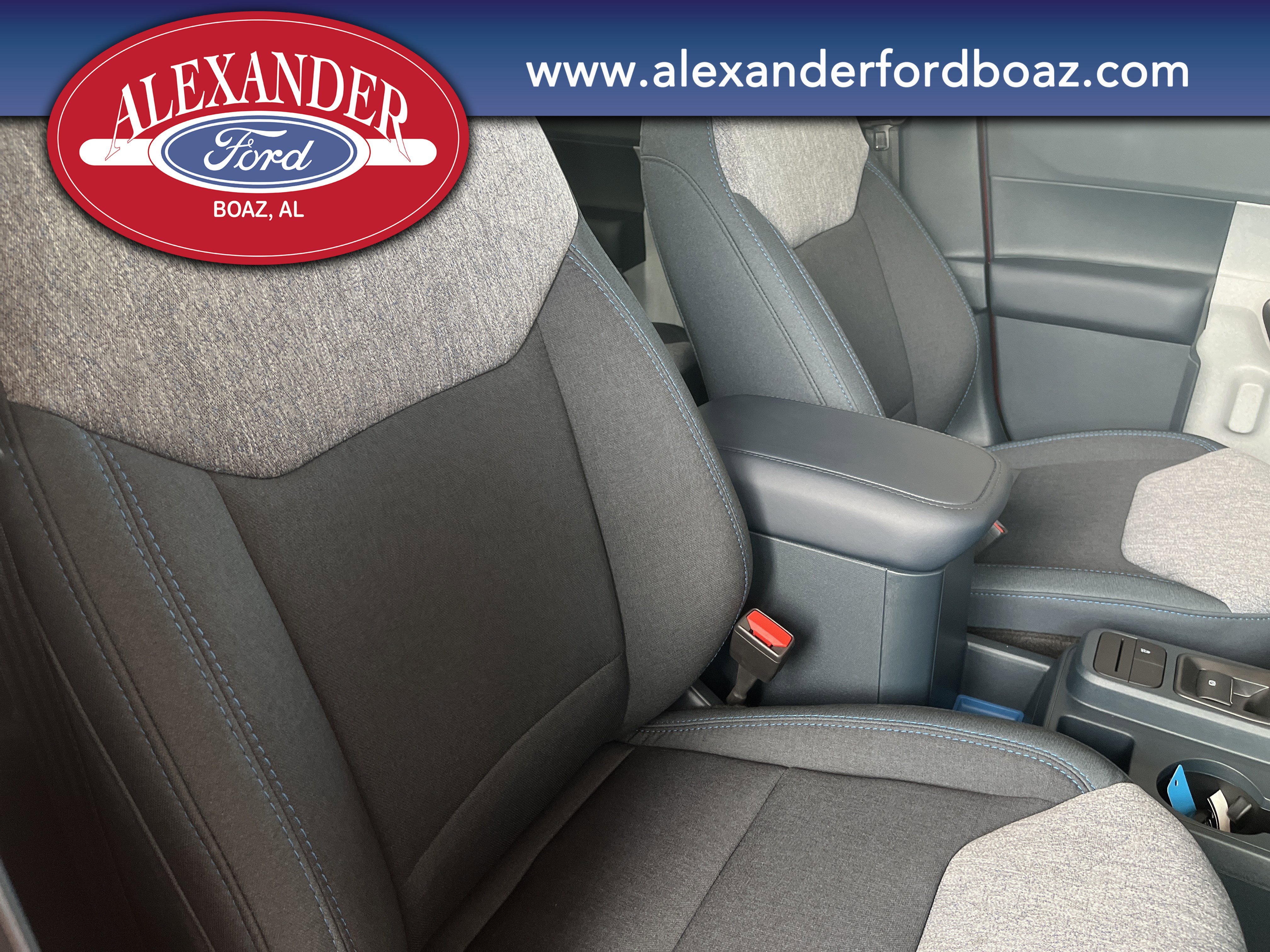 New 2025 Ford Maverick XLT w/ XLT Luxury Package image 17