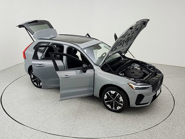 New 2026 Volvo XC60 T8 Plus w/ Climate Package AWD/4WD image 38