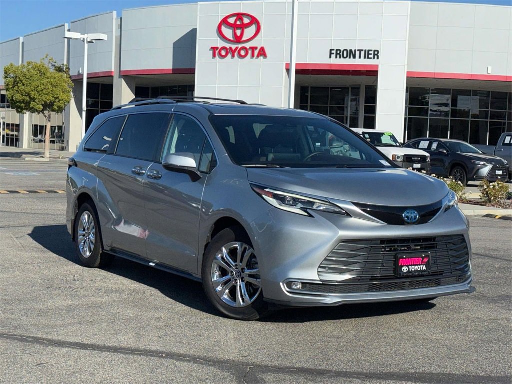 Certified 2023 Toyota Sienna Platinum