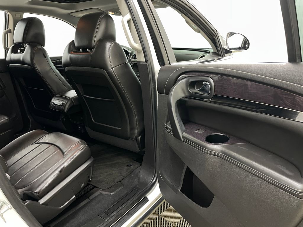 Used 2016 Buick Enclave Leather w/ Trailering Package FWD image 43