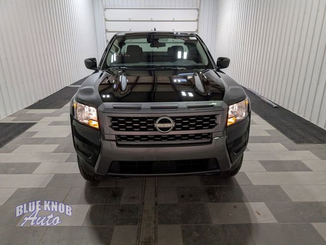 Used 2025 Nissan Frontier SV image 7