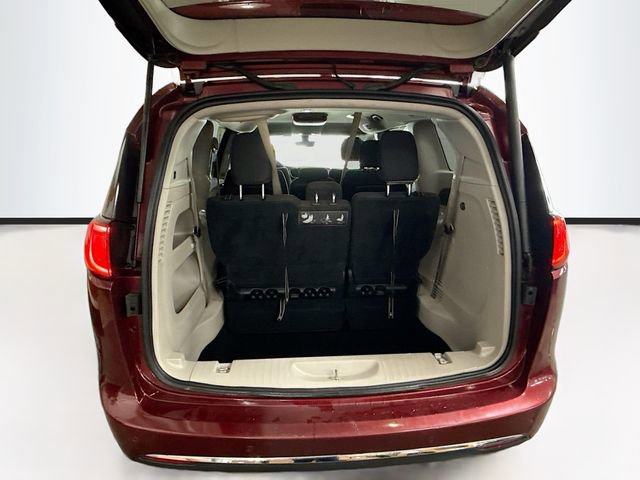 Used 2019 Chrysler Pacifica Touring Plus w/ Tire & Wheel Group image 25