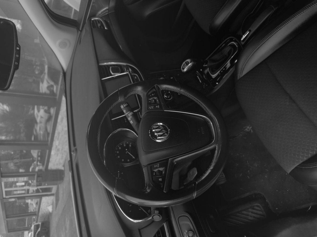 Used 2020 Buick Encore Preferred image 13