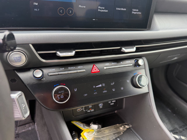 Used 2025 Hyundai Sonata SEL FWD image 23