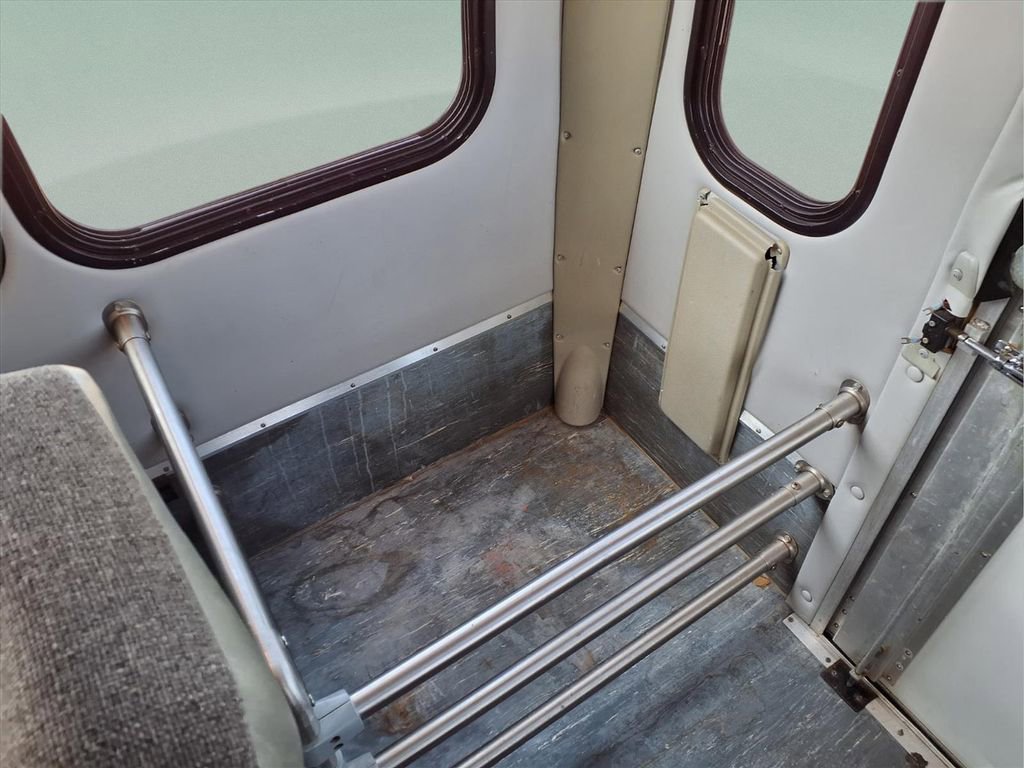 Used 2005 Chevrolet Express 3500 w/ RV Package image 26