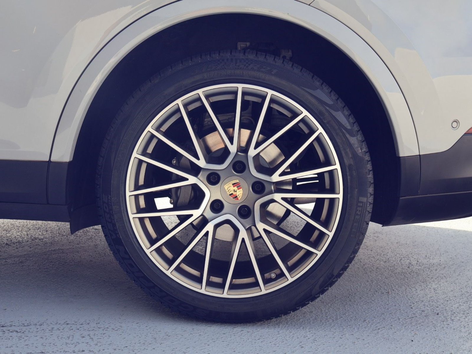 Certified 2023 Porsche Cayenne S AWD/4WD image 26