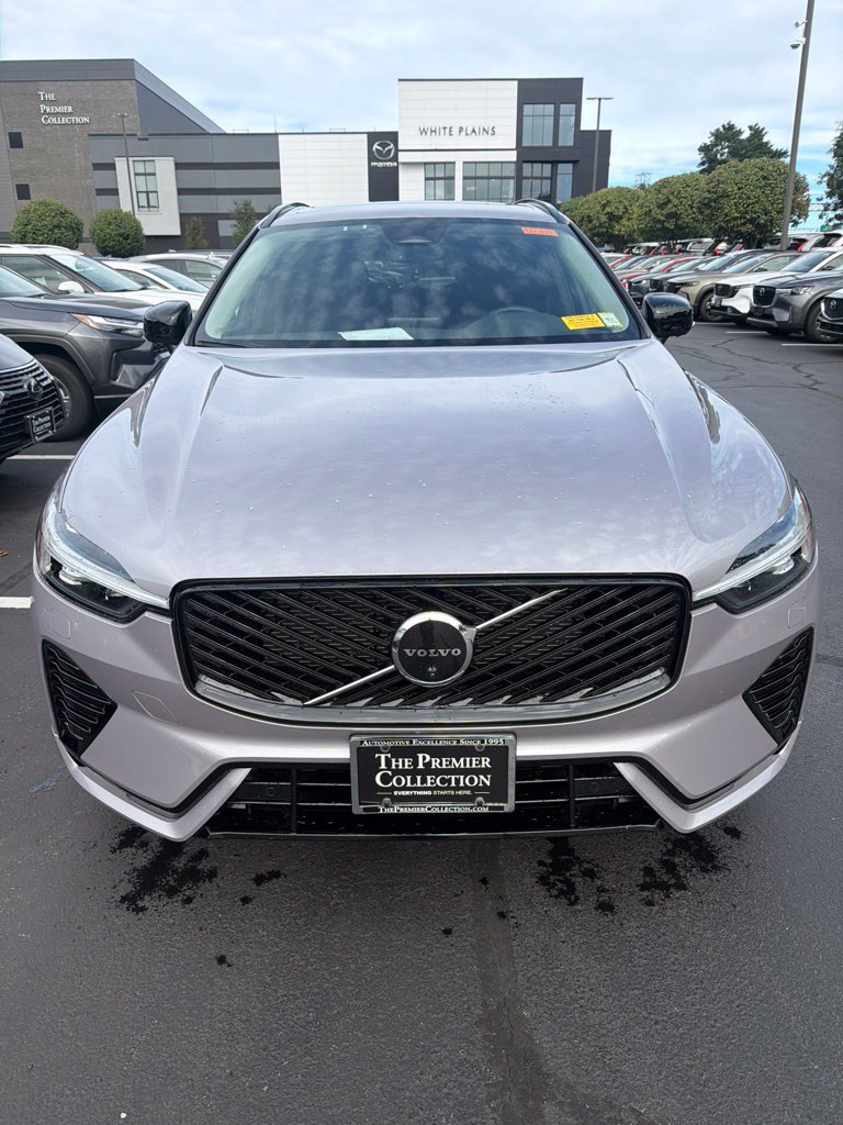 Used 2026 Volvo XC60 B5 Plus w/ Protection Package Premier AWD/4WD image 5