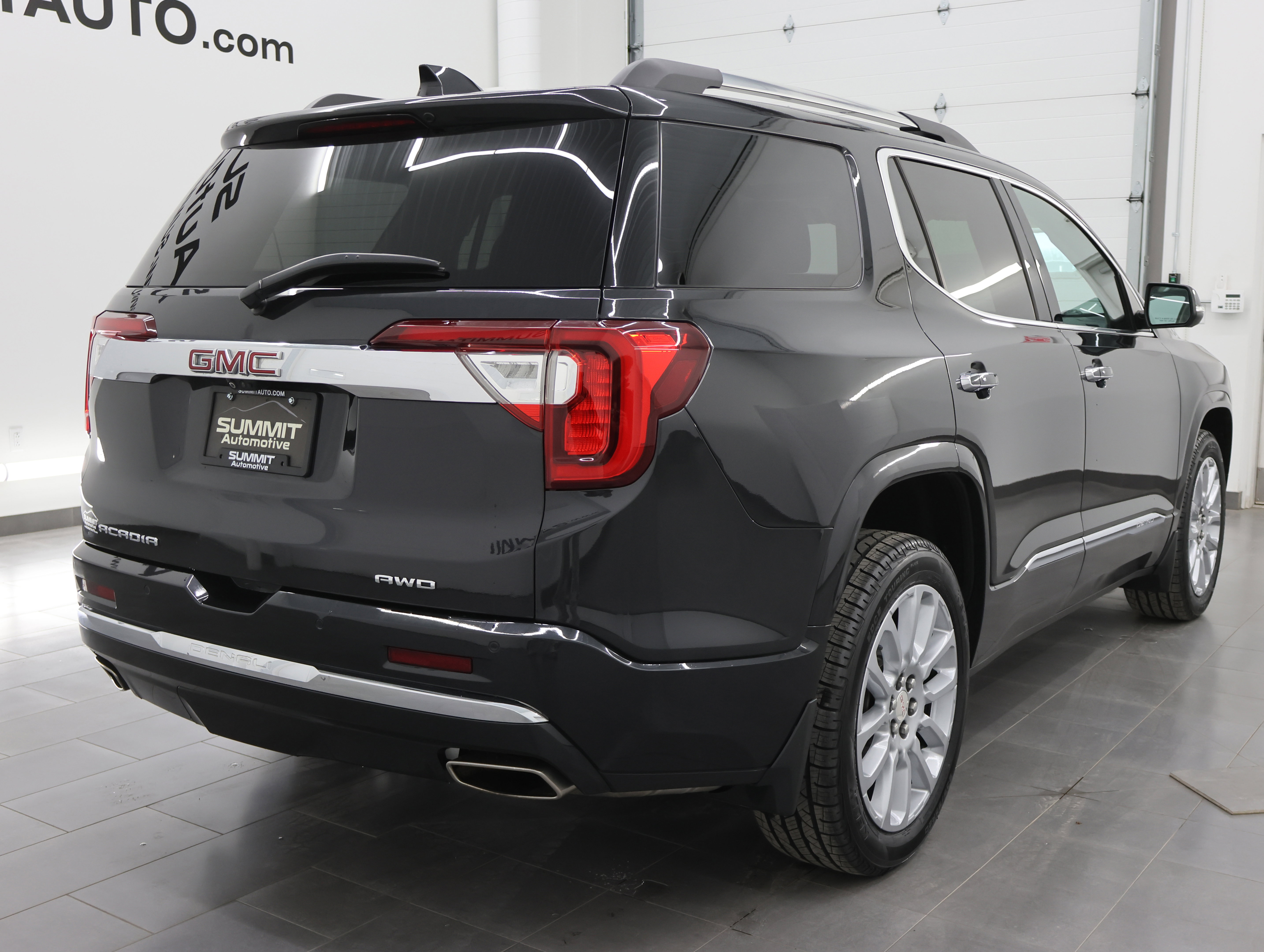 Used 2020 GMC Acadia Denali w/ Trailering Package image 5