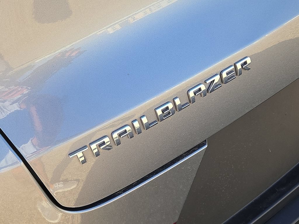 Used 2024 Chevrolet TrailBlazer LS FWD image 11