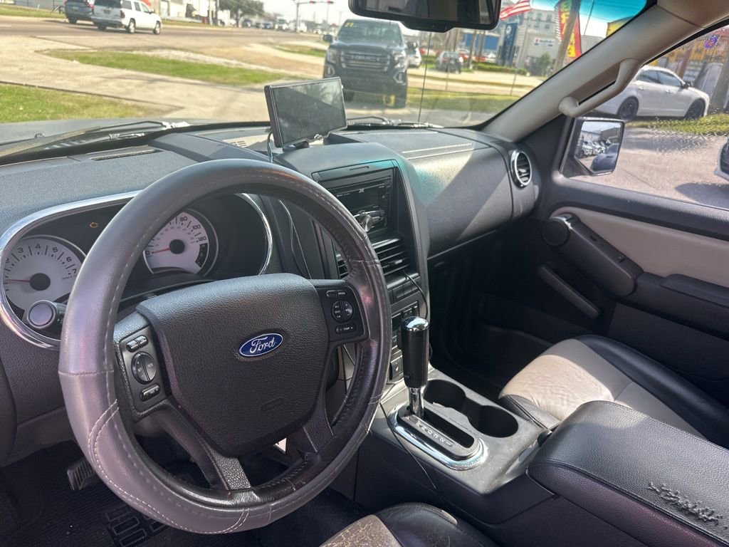 Used 2007 Ford Explorer Sport Trac Limited image 18