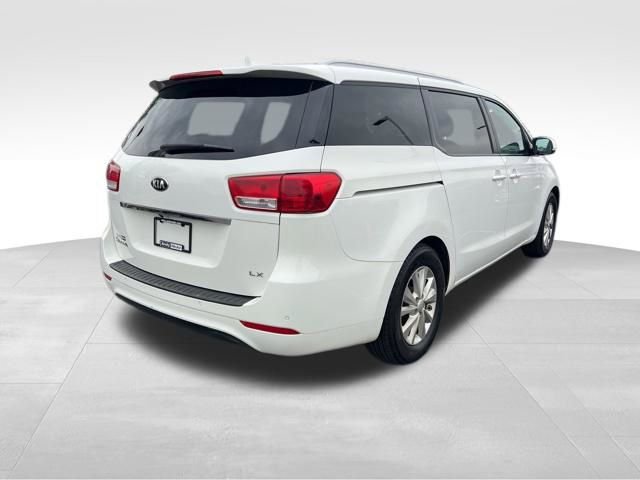 Used 2017 Kia Sedona LX w/ LX Essentials Premium Package FWD image 7