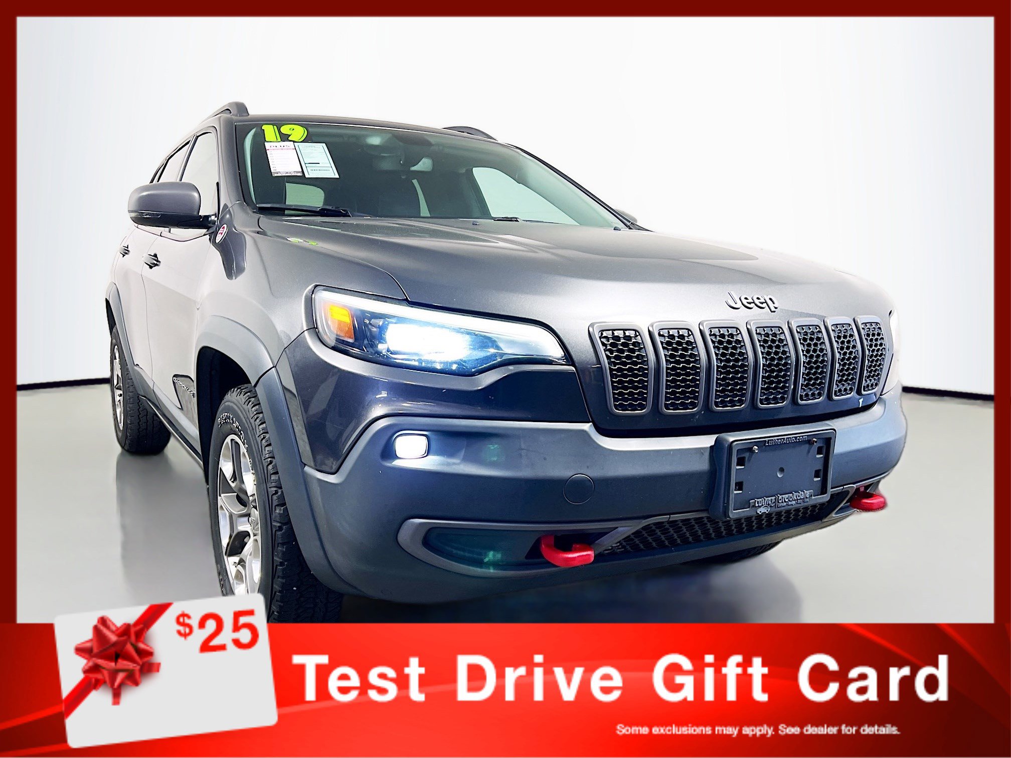 Used 2019 Jeep Cherokee Trailhawk w/ Cold Weather Group AWD/4WD image 1