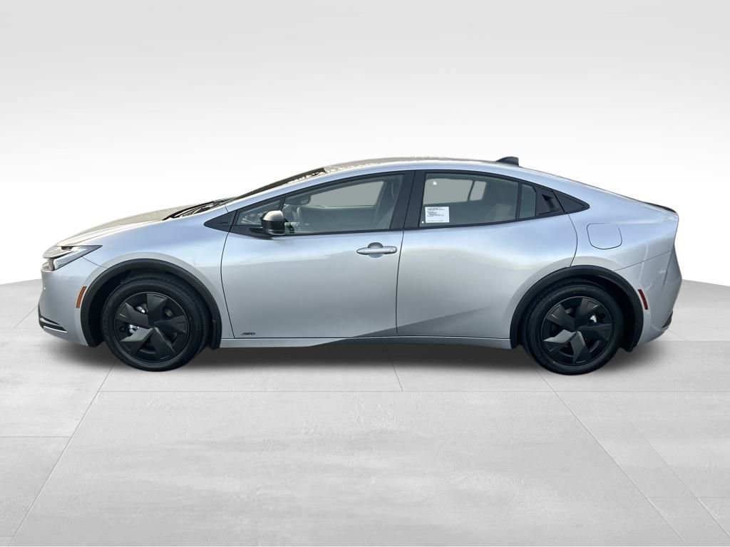 New 2026 Toyota Prius LE AWD/4WD image 2