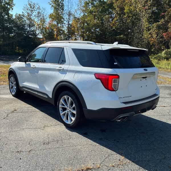 Used 2021 Ford Explorer Platinum w/ Equipment Group 601A AWD/4WD image 3