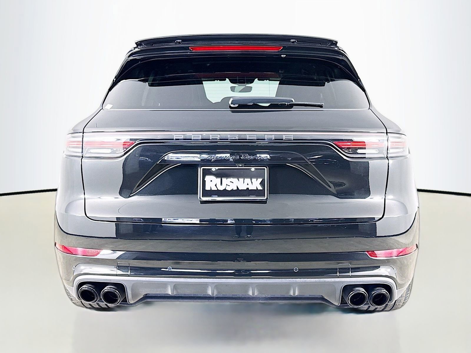 Used 2023 Porsche Cayenne Turbo image 6