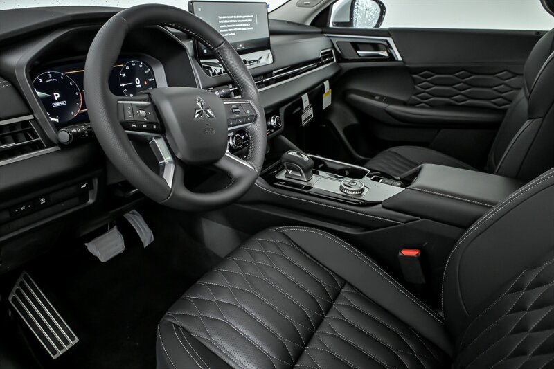 New 2026 Mitsubishi Outlander SEL AWD/4WD image 14
