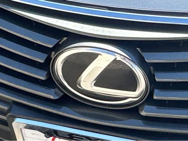 Used 2016 Lexus IS 200t image 40