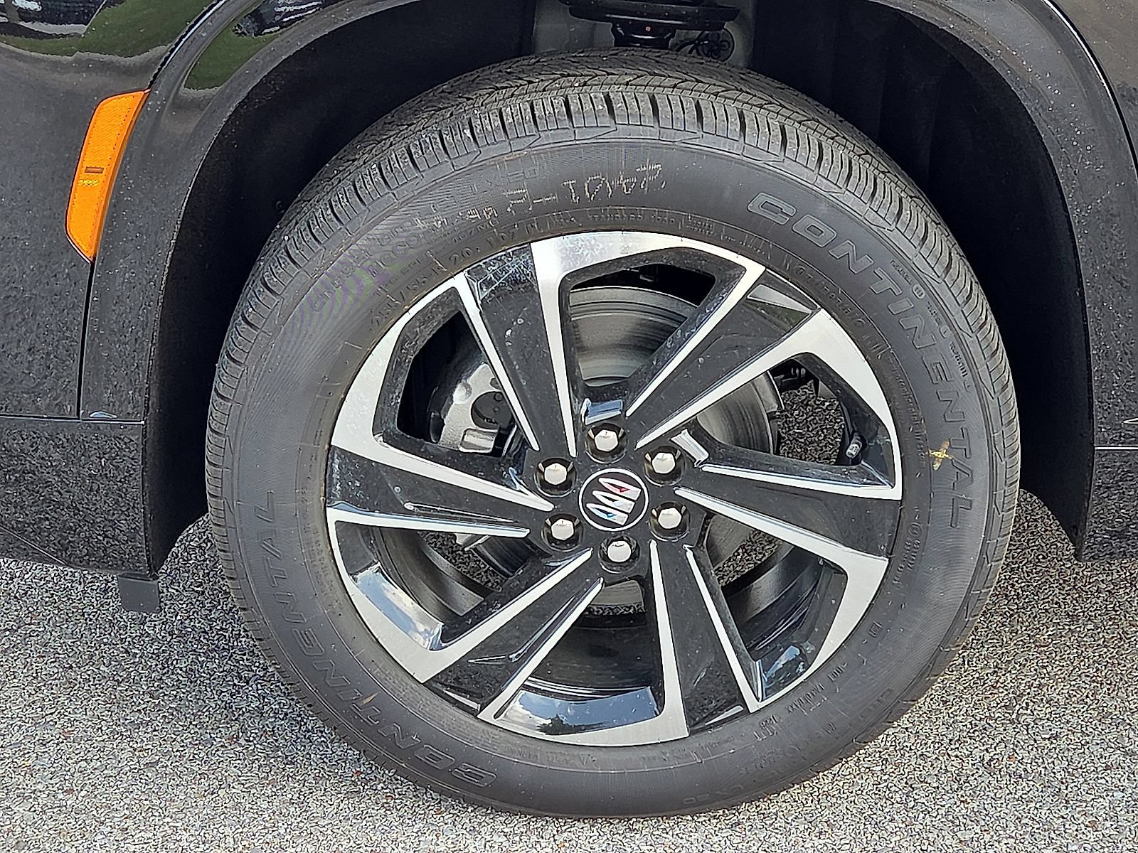 New 2026 Buick Enclave Sport Touring w/ Power Package FWD image 7