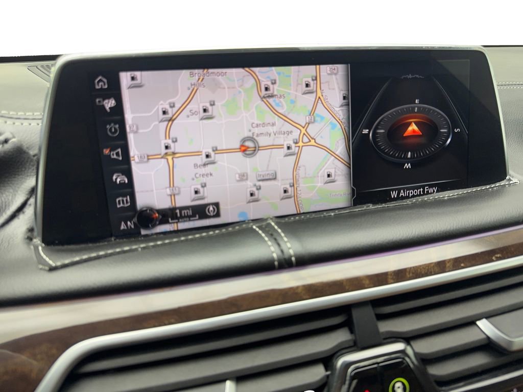 Used 2017 BMW 750i xDrive image 64