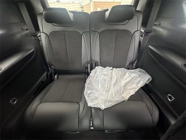 New 2025 Jeep Grand Cherokee L Altitude image 16