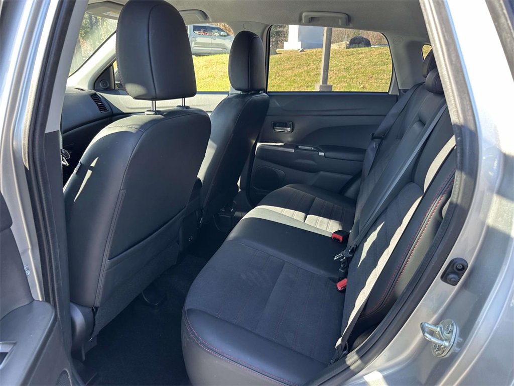 Used 2024 Mitsubishi Outlander Sport ES image 15