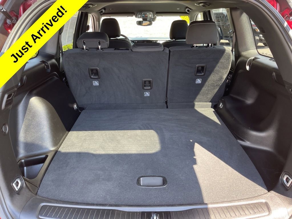 Used 2024 Jeep Grand Cherokee Laredo w/ Trailer Tow Package image 16