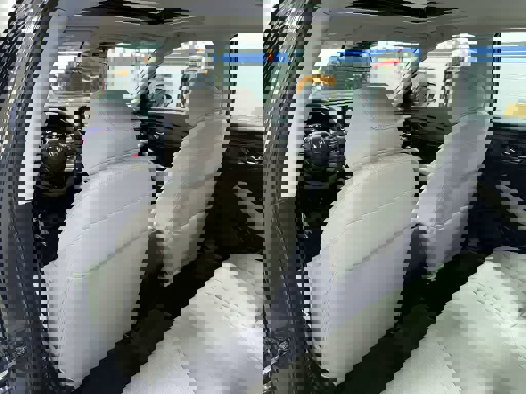 Used 2023 Honda Accord EX image 26