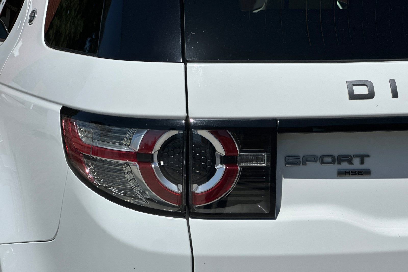 Used 2019 Land Rover Discovery Sport HSE image 36