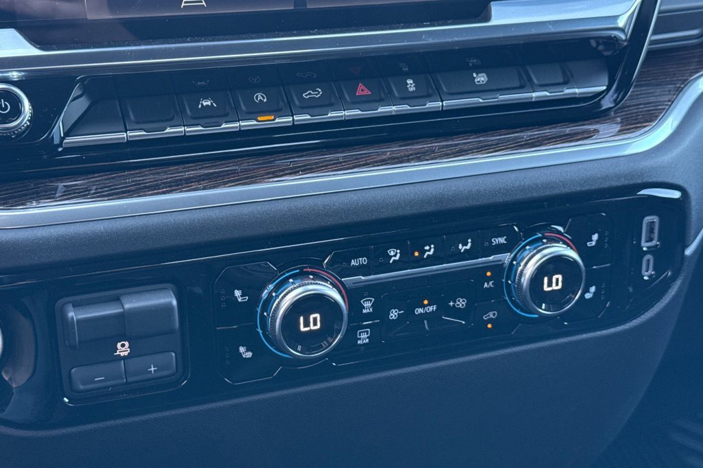 New 2026 GMC Sierra 1500 Elevation image 17