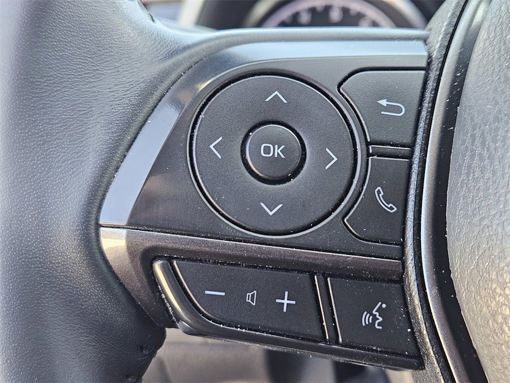 Used 2024 Toyota Camry SE image 25