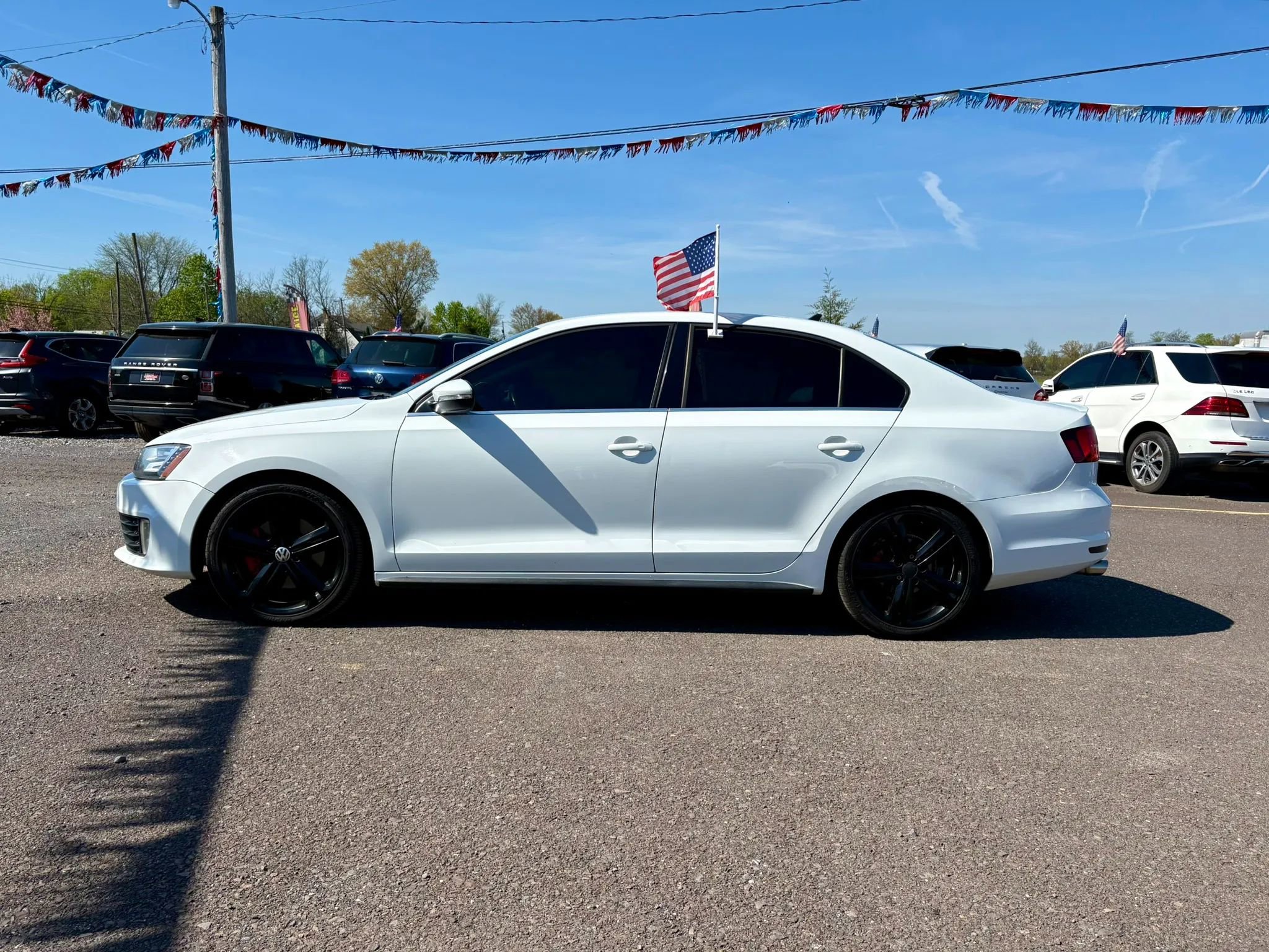 Used 2015 Volkswagen Jetta GLI SEL FWD image 2