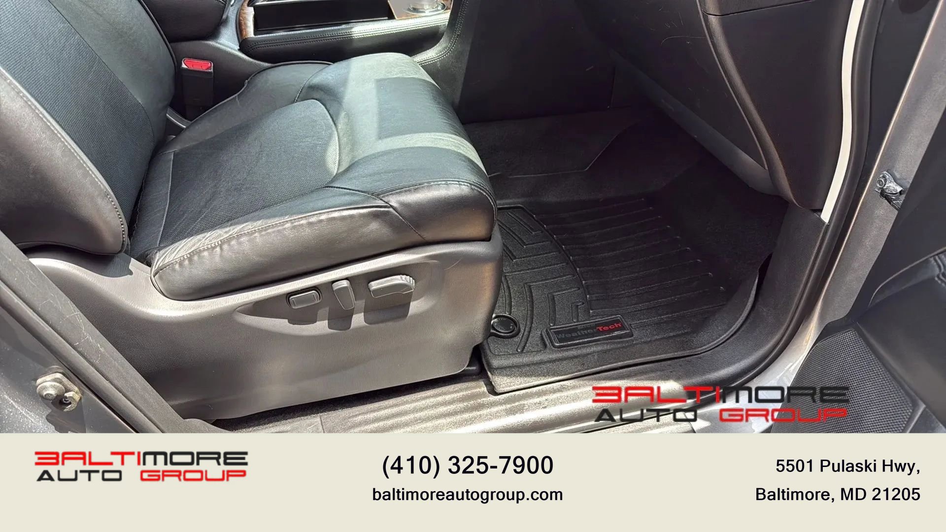 Used 2021 Nissan Armada SL w/ Captain's Chairs Package AWD/4WD image 17