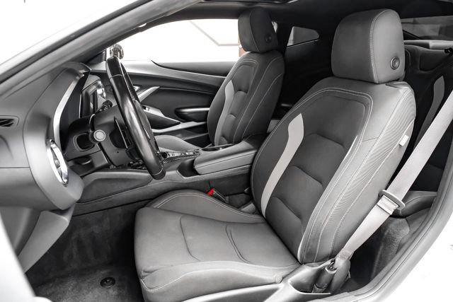 Used 2023 Chevrolet Camaro LT RWD image 31