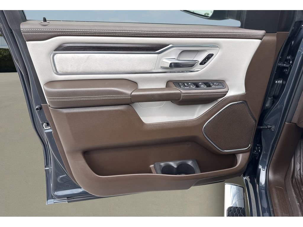 Used 2026 RAM 1500 Laramie AWD/4WD image 13