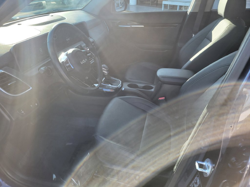 Used 2024 Kia Seltos EX AWD/4WD image 11