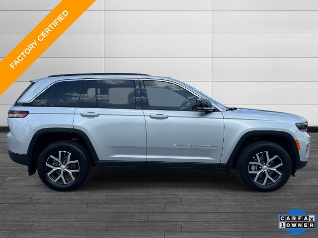 Used 2025 Jeep Grand Cherokee Limited w/ Luxury Tech Group II AWD/4WD image 2