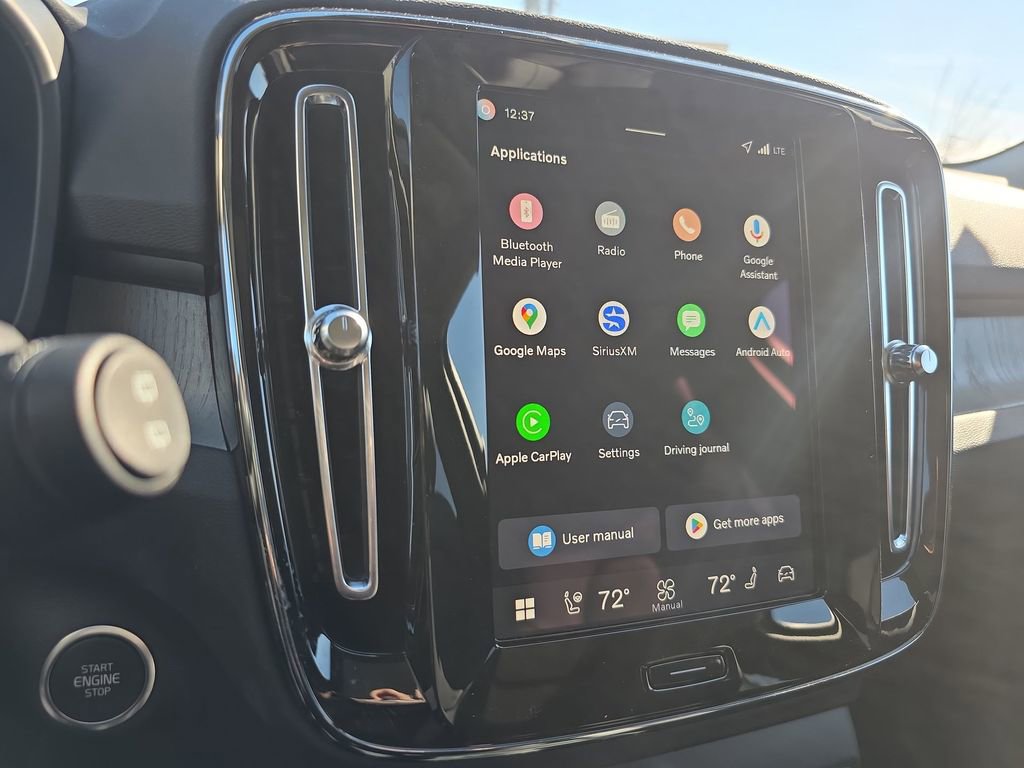 New 2026 Volvo XC40 B5 Core w/ Climate Package image 22