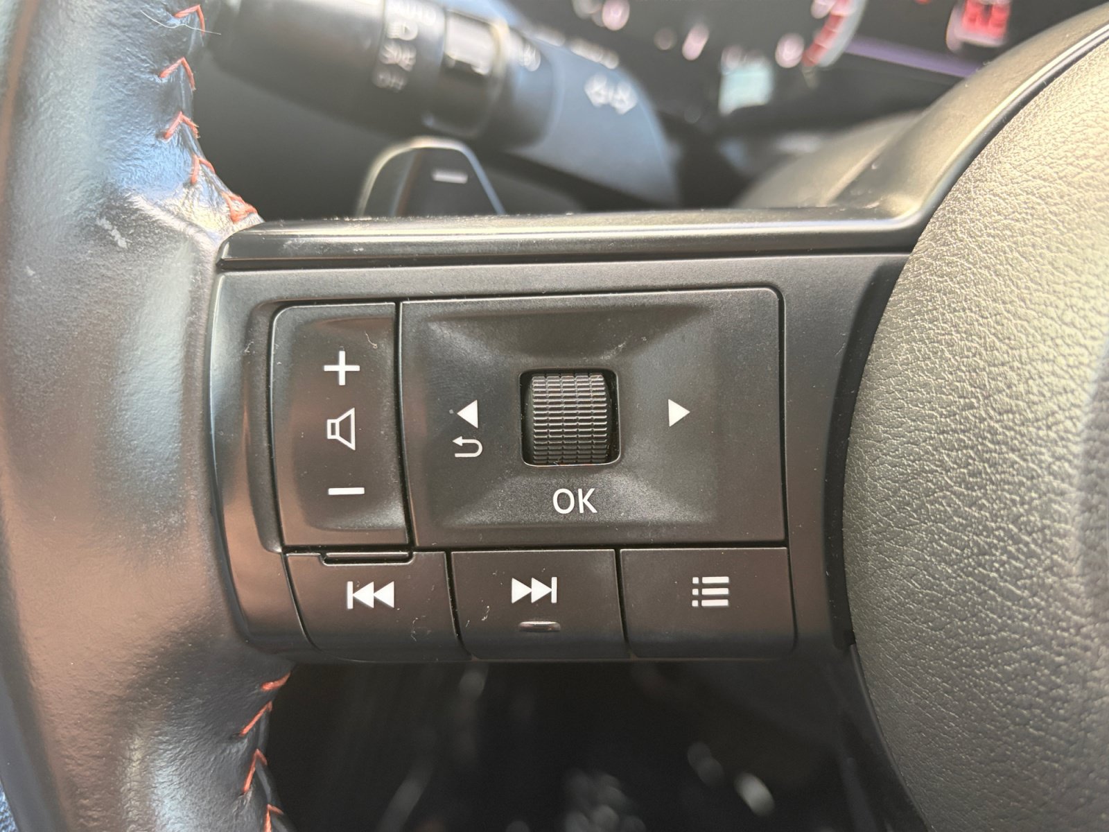 Used 2024 Nissan Pathfinder Rock Creek AWD/4WD image 20