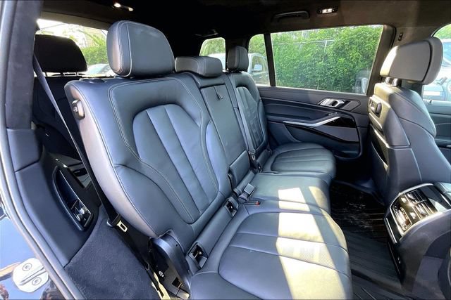 Used 2021 BMW X7 M50i w/ Executive Package AWD/4WD image 27