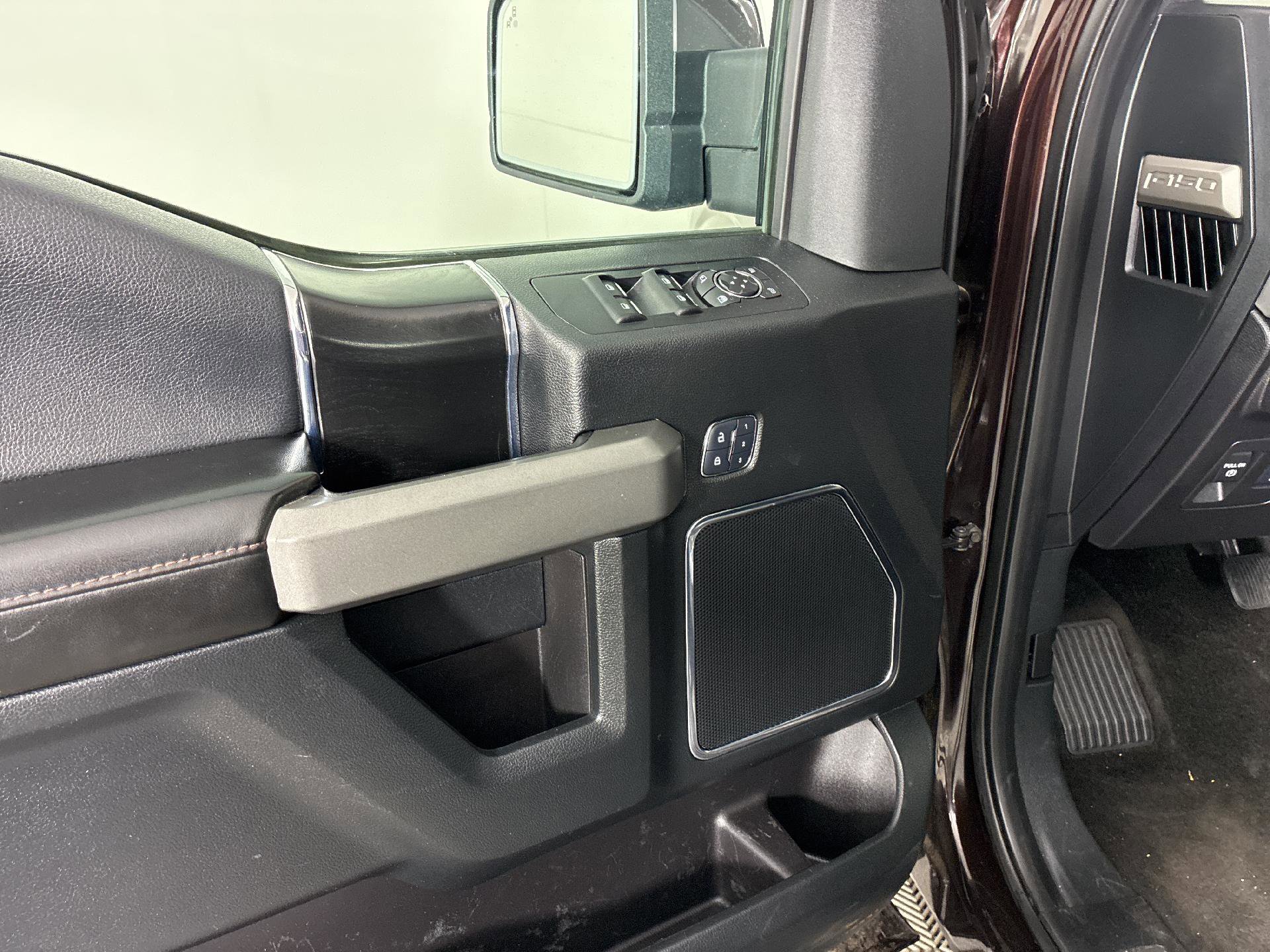 Used 2018 Ford F150 Platinum w/ Equipment Group 701A Luxury image 14
