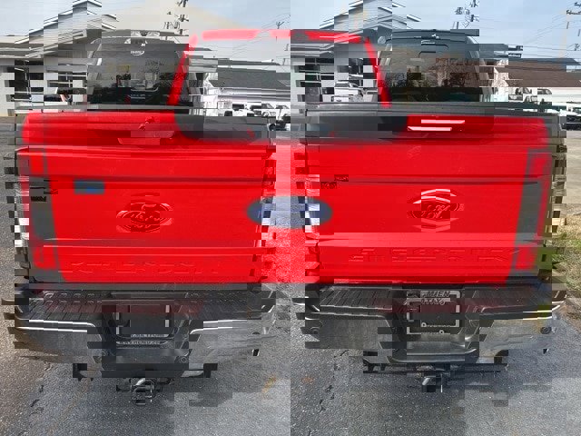 Used 2018 Ford F250 Lariat w/ Chrome Package image 10