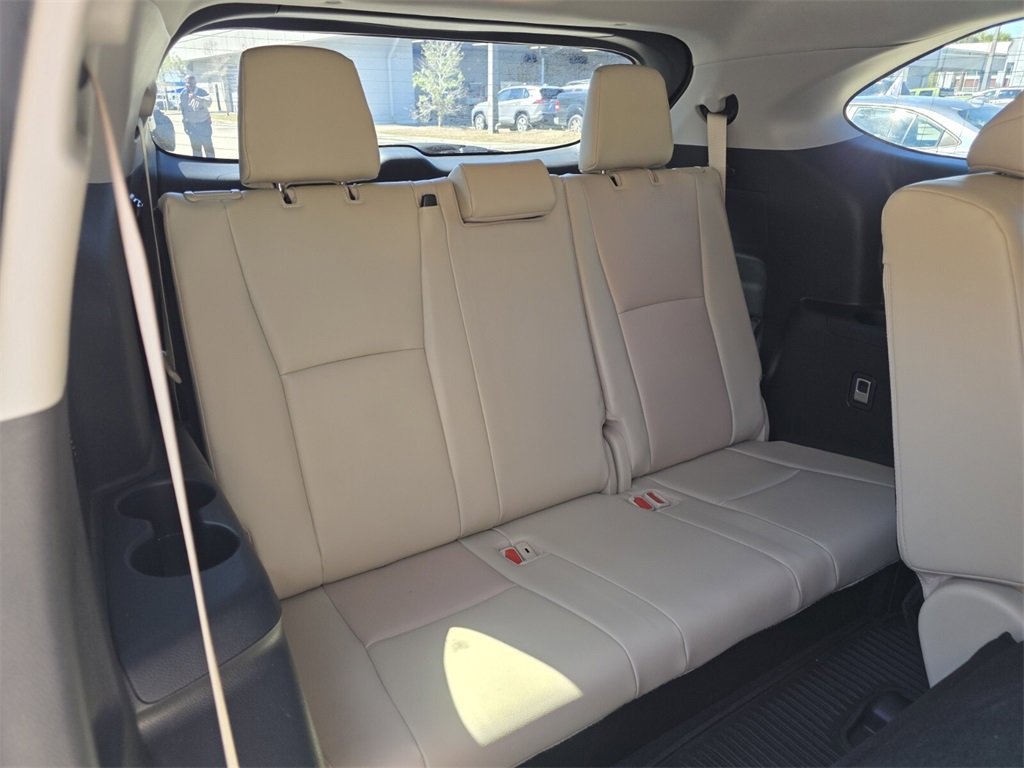 Certified 2022 Toyota Highlander XLE image 19
