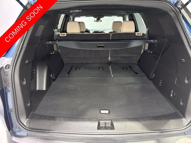 Used 2023 Chevrolet Traverse LS AWD/4WD image 2