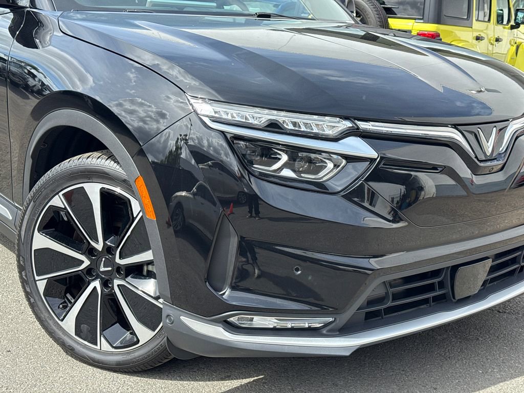 New 2025 VinFast VF 8 Plus AWD/4WD image 6