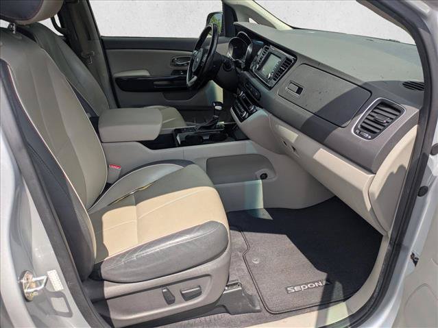 Used 2018 Kia Sedona EX FWD image 18