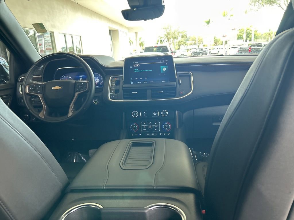 Used 2024 Chevrolet Suburban High Country w/ Advanced Technology Package image 31