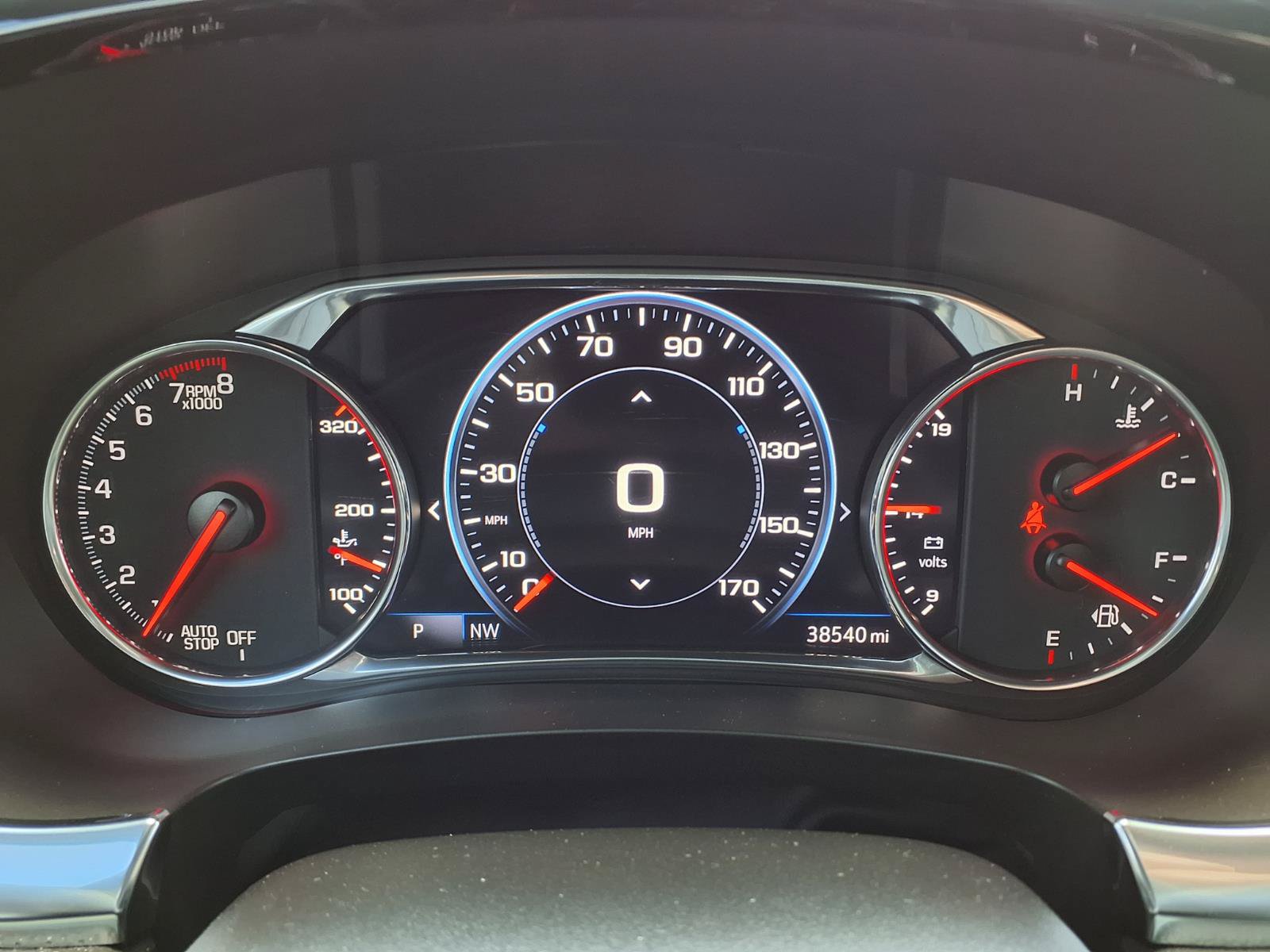 Used 2023 Chevrolet Traverse Premier FWD image 26