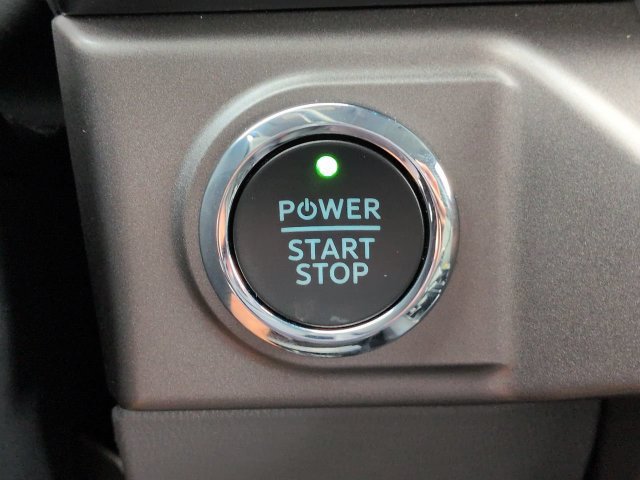 Used 2024 Ford F150 Lightning XLT AWD/4WD image 28